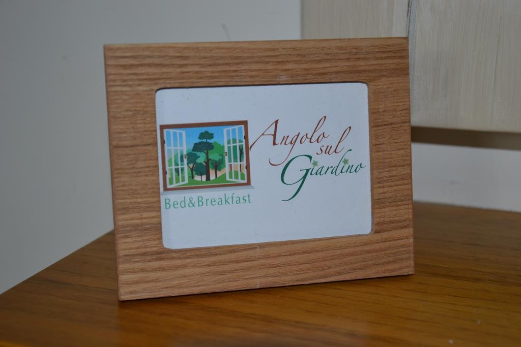 Angolo Sul Giardino Bed & Breakfast *